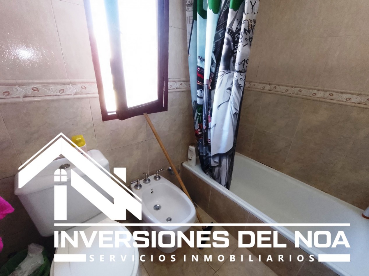 IMPORTANTE CASA EN BARRIO PRIVADO LA LUCINDA NORTE ( OPORTUNIDAD )