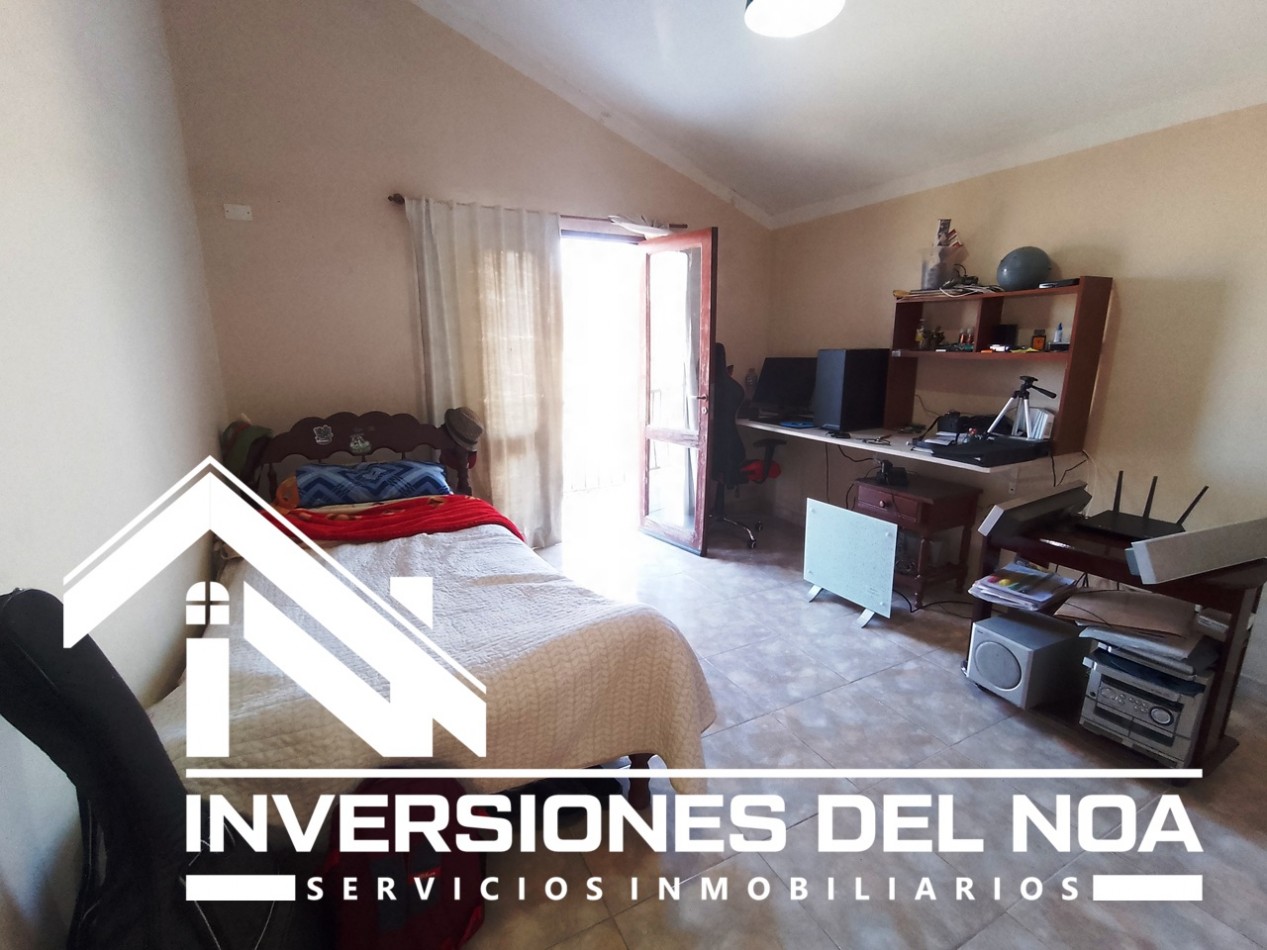 IMPORTANTE CASA EN BARRIO PRIVADO LA LUCINDA NORTE ( OPORTUNIDAD )