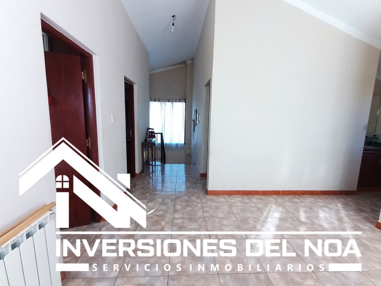 IMPORTANTE CASA EN BARRIO PRIVADO LA LUCINDA NORTE ( OPORTUNIDAD )