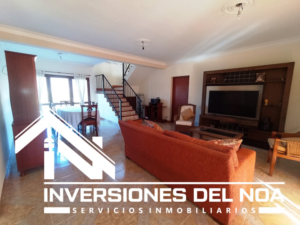 IMPORTANTE CASA EN BARRIO PRIVADO LA LUCINDA NORTE ( OPORTUNIDAD )