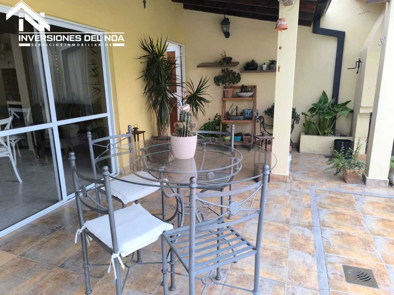 HERMOSA CASA EN VENTA EN EL HUAICO CON AMPLIACION Y PISCINA