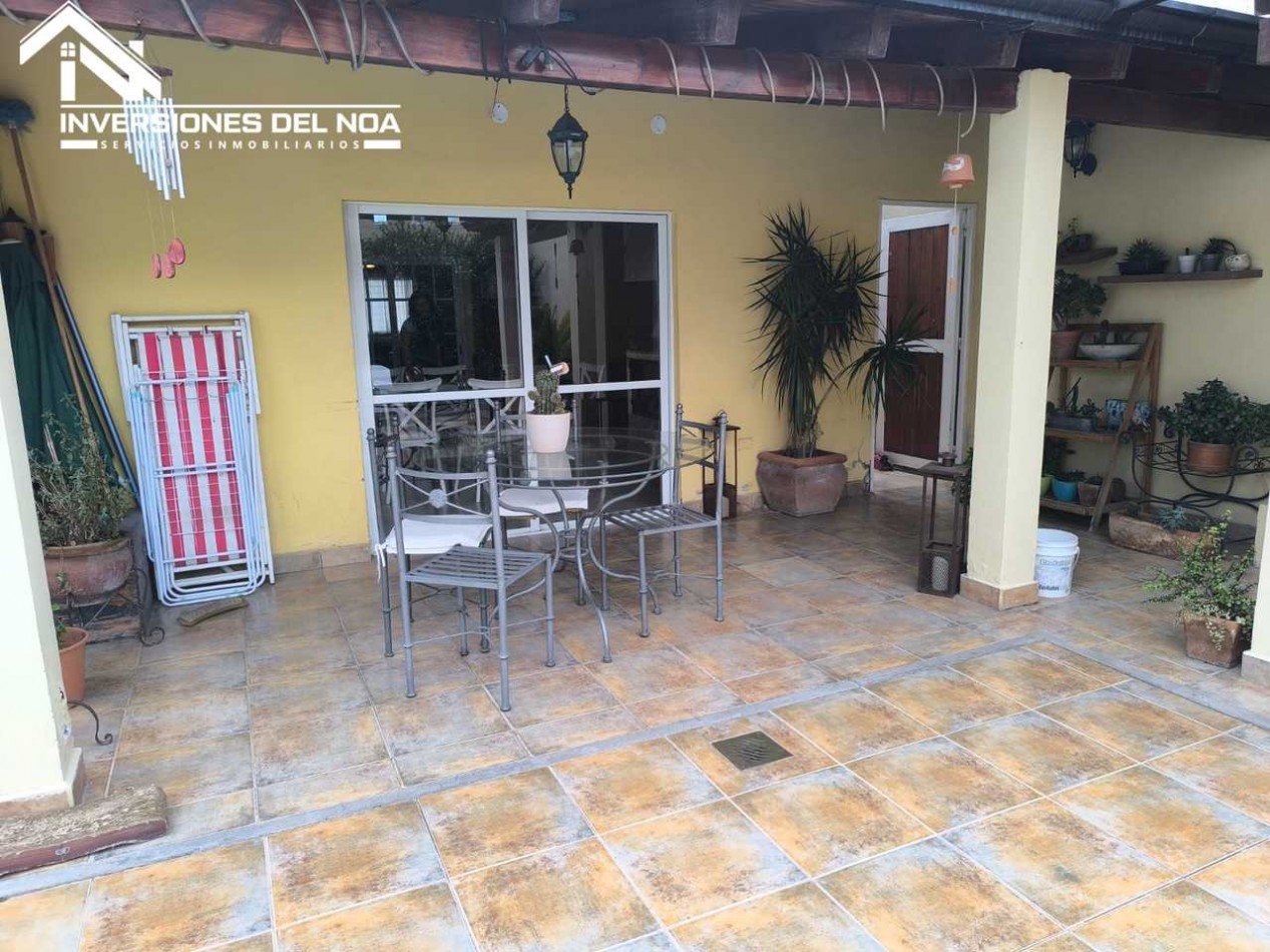 HERMOSA CASA EN VENTA EN EL HUAICO CON AMPLIACION Y PISCINA