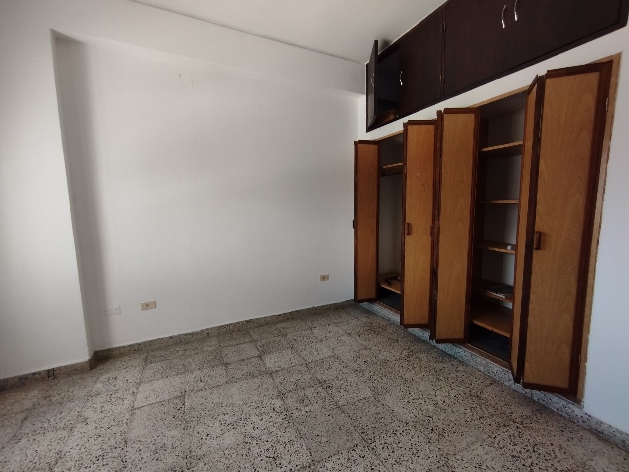 DEPARTAMENTO 3 DORMITORIOS SOLO PARA USO DE OFICINAS